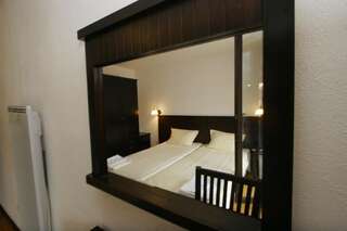 Гостевой дом Guest House Bukor Shtepi Mandrica Двухместный номер с 1 кроватью или 2 отдельными кроватями и балконом-27